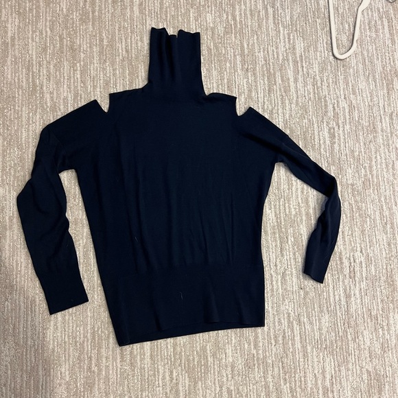 VINCE Dark Blue Split Shoulder Lightweight Turtleneck Wool Sweater Size XS - Picture 12 of 14